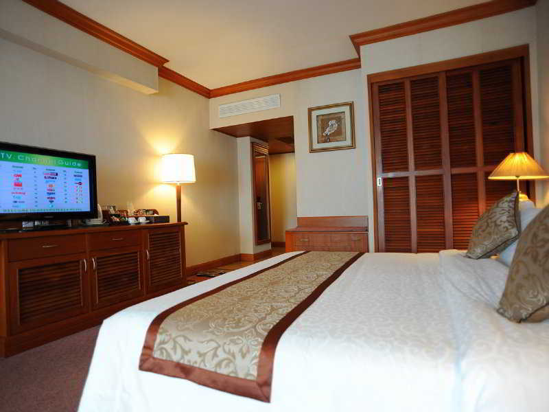 Khách sạn Plaza 4*